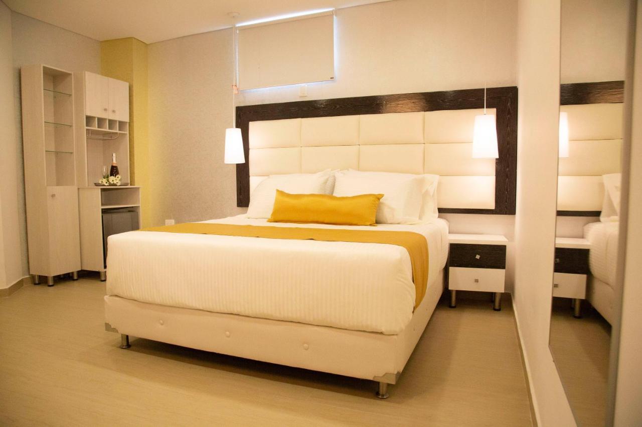 Hotel Silver Гуарне Экстерьер фото