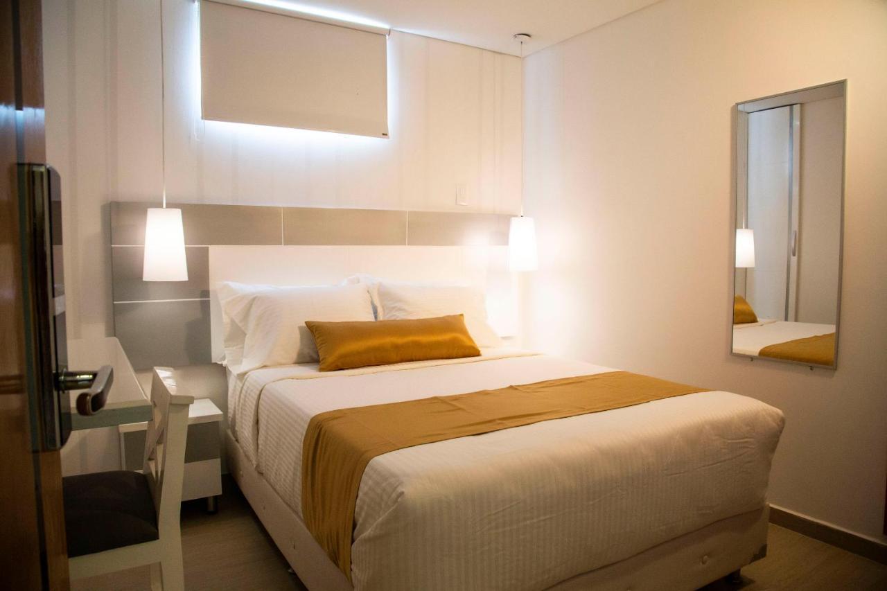 Hotel Silver Гуарне Экстерьер фото